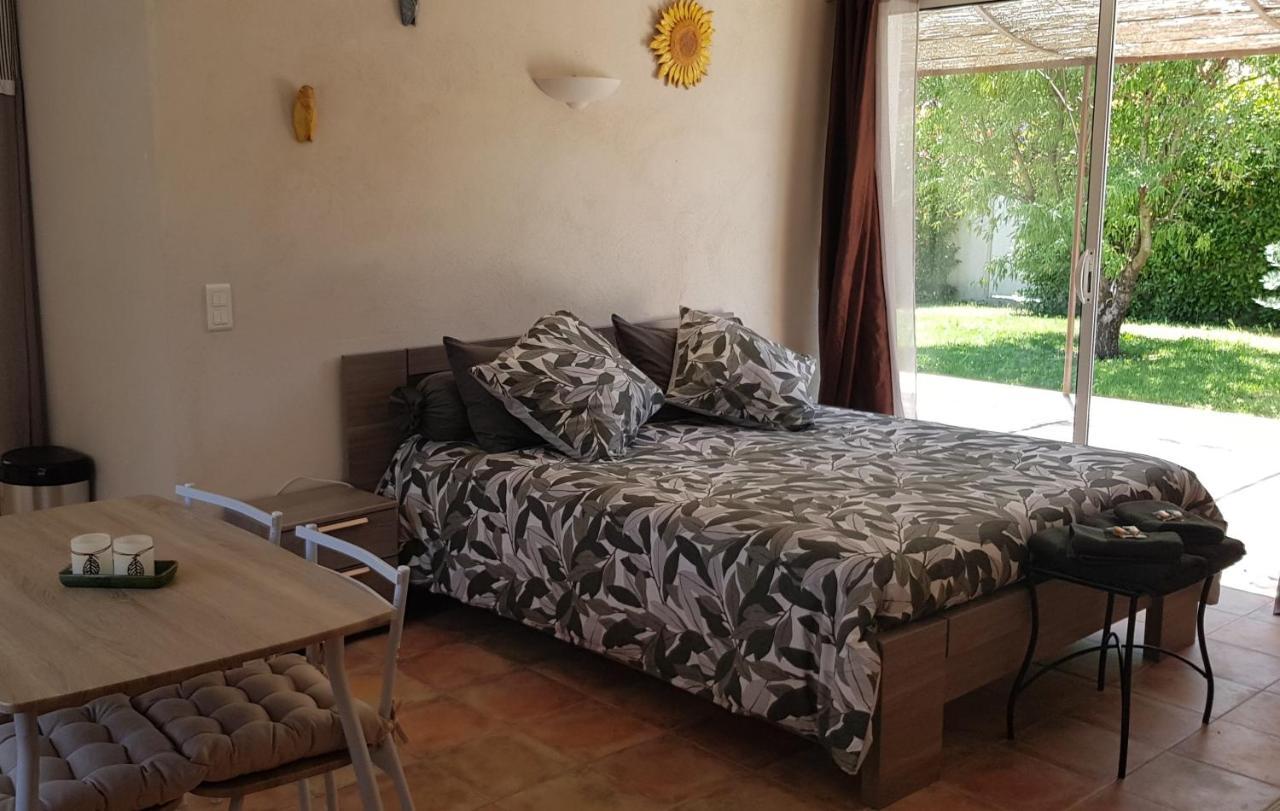 Studio Independant A La Villa Garlaban 3 Etoiles Gémenos Exteriör bild