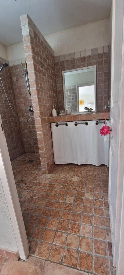 Studio Independant A La Villa Garlaban 3 Etoiles Gémenos Exteriör bild