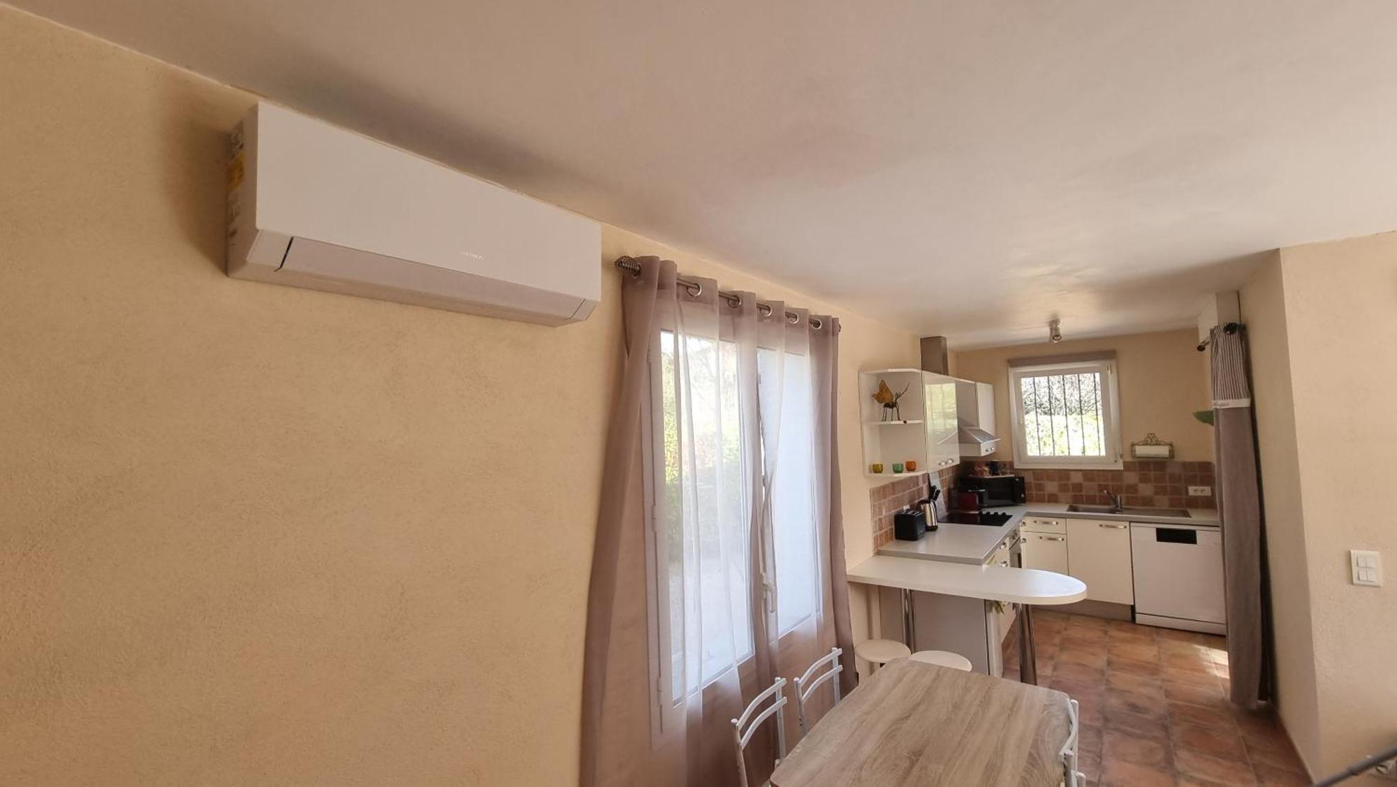 Studio Independant A La Villa Garlaban 3 Etoiles Gémenos Exteriör bild
